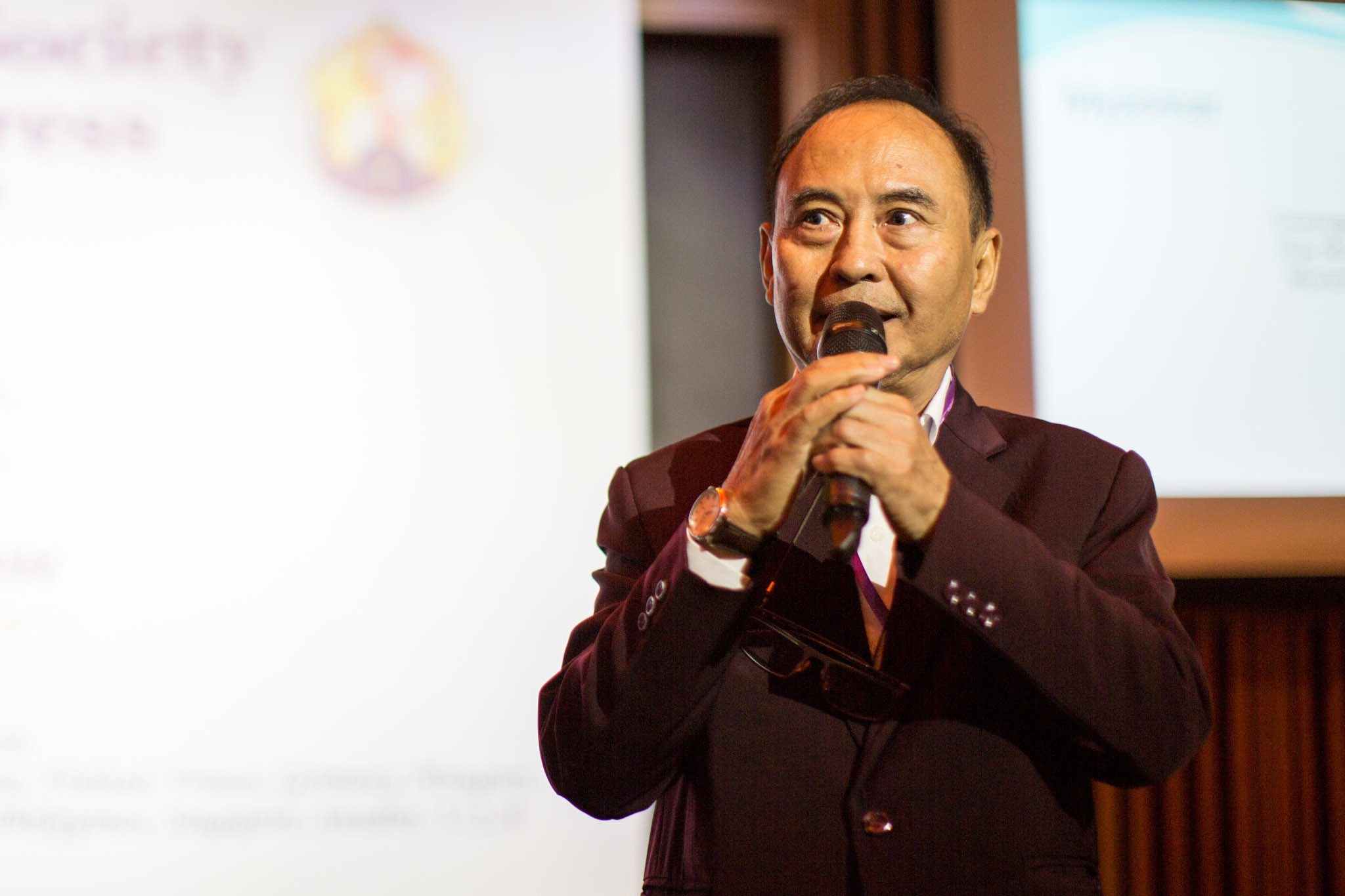 20180804041404 103392